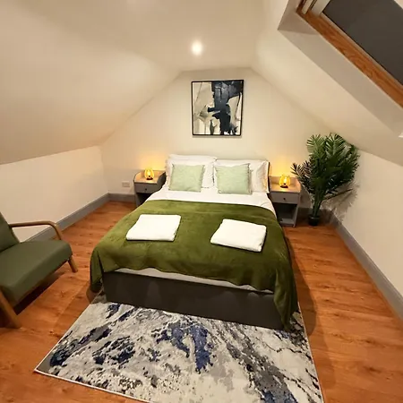公寓 Colourful 2-bed Flat Near Teesside Uni 米德尔斯伯勒